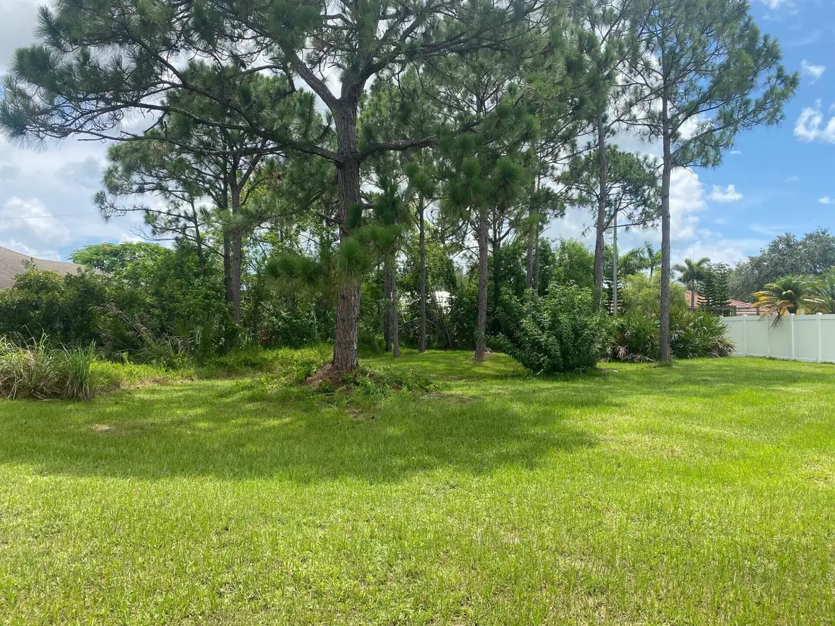 5522 NW Cordrey Street, Port Saint Lucie, FL 34986 - #1