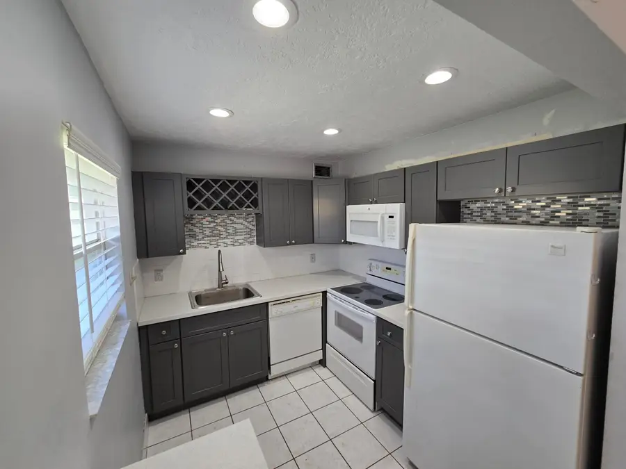 89 Saxony B #B, Delray Beach, FL 33446 - #3