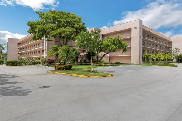 2704 NW 104th Avenue #401, Sunrise, FL 33322