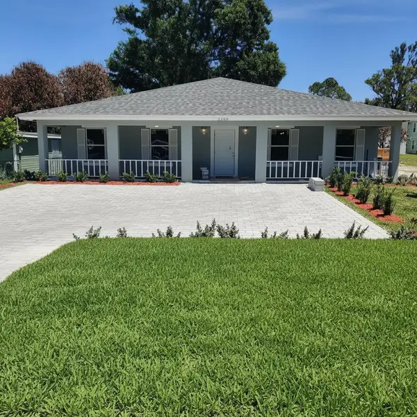 2206 S 34th Street, Fort Pierce, FL 34947