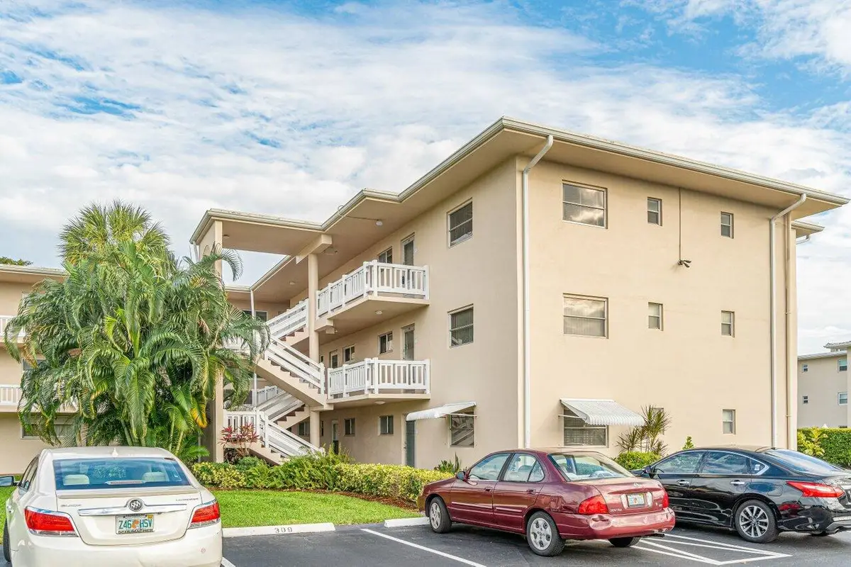 2855 S Garden Drive #211, Lake Worth, FL 33461 - #1