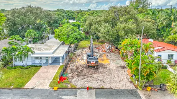 3309 Floral Avenue, West Palm Beach, FL 33407