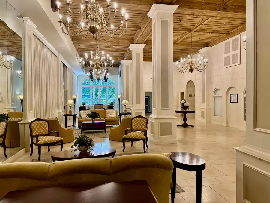 235 Sunrise Avenue #Unit  2008, Palm Beach, FL 33480 - #2
