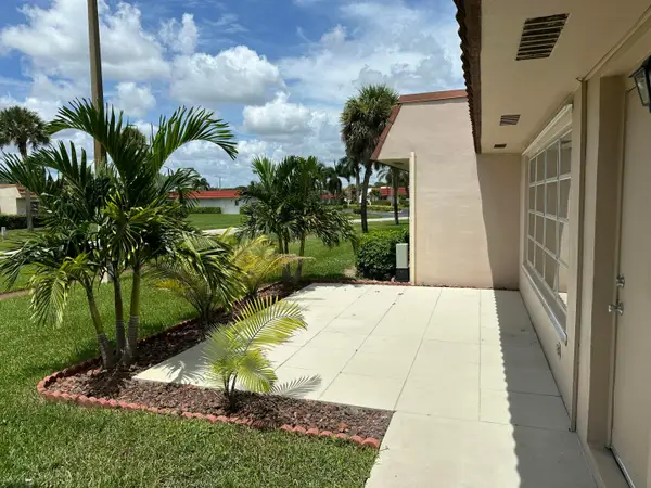 5775 W Fernley Drive W #112, West Palm Beach, FL 33415
