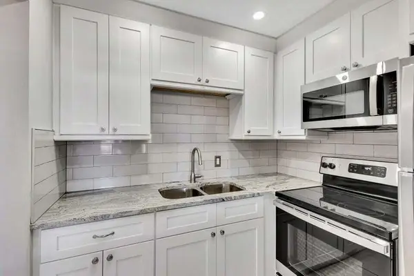 27 Camden B, West Palm Beach, FL 33417