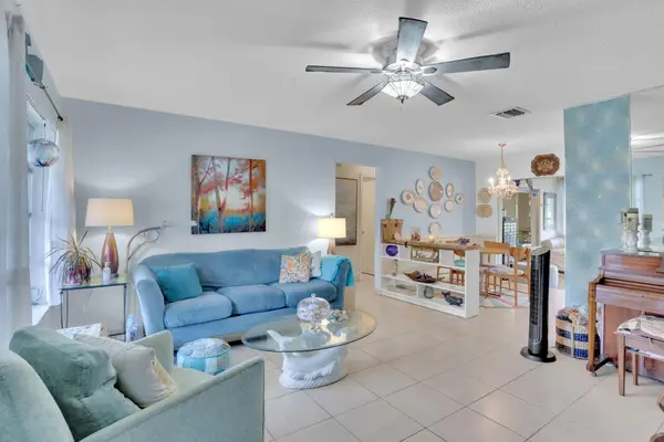 4914 NW 52 Street, Tamarac, FL 33319