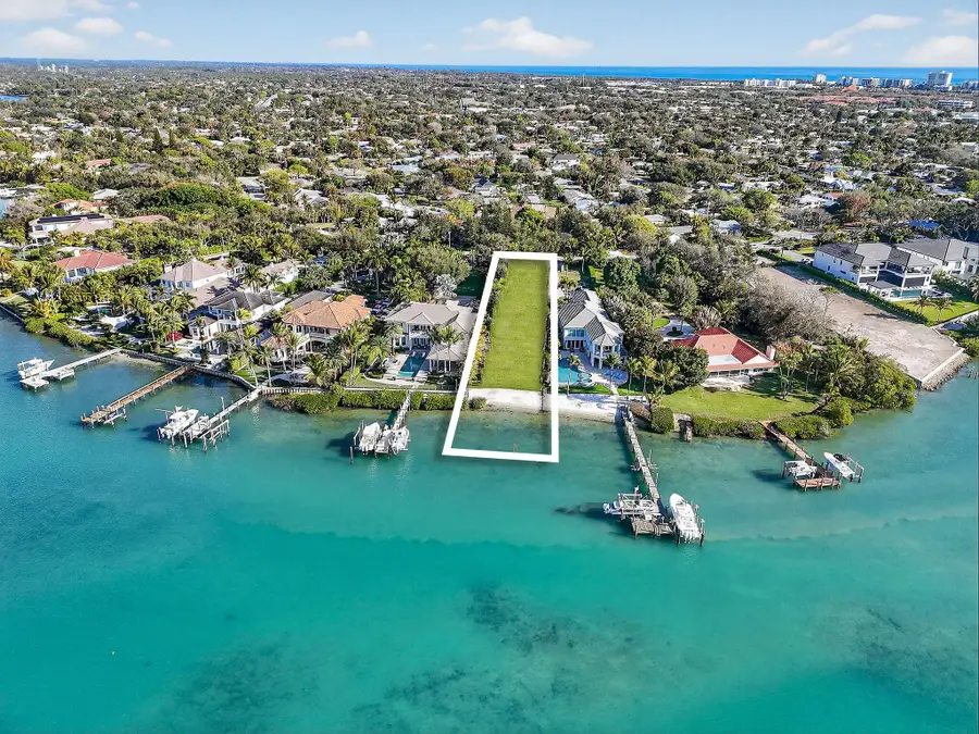114 W Riverside Drive, Jupiter, FL 33469 - #2