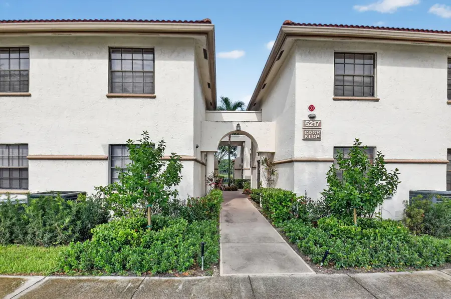 5217 Brisata Circle #D, Boynton Beach, FL 33437 - #2
