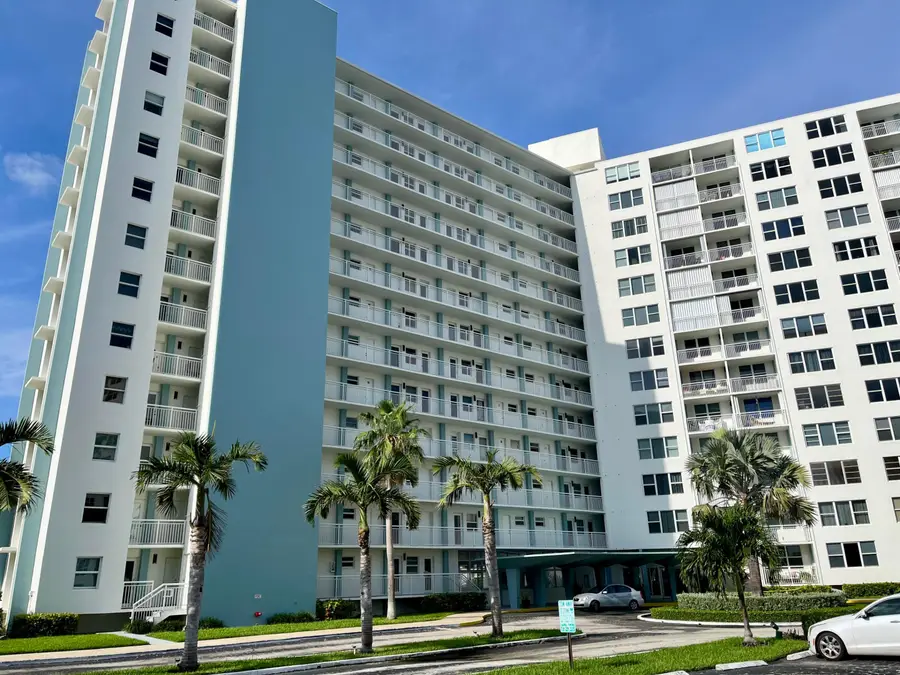 201 N Ocean Boulevard #302, Pompano Beach, FL 33062 - #2
