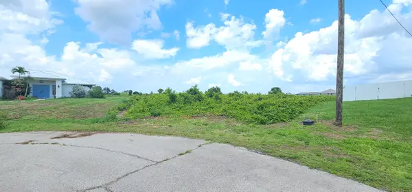 9009 Tea Court, ,, FL 33935