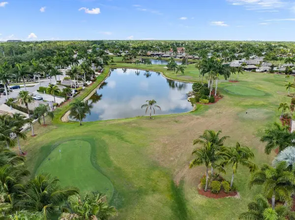 408 NW Chipshot Lane, Port St Lucie, FL 34986