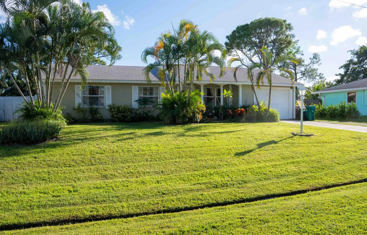 382 SE Evans Avenue, Port Saint Lucie, FL 34984 - #1