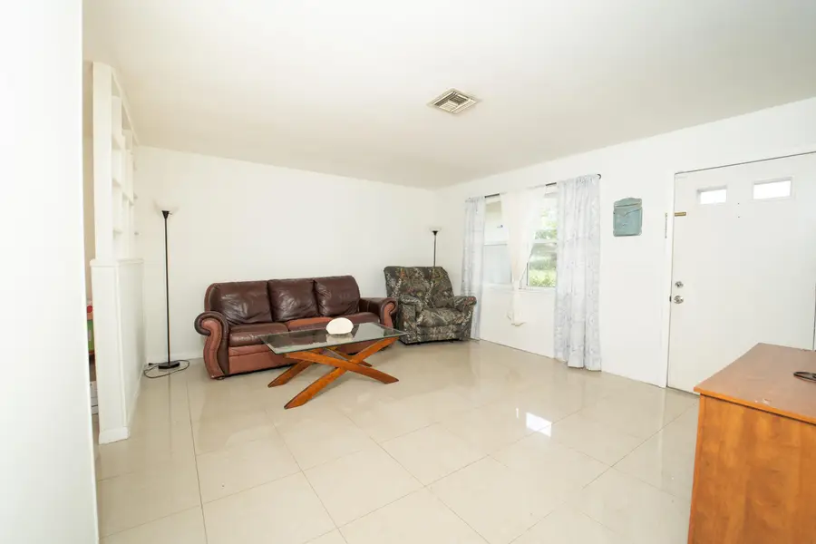 382 SE Evans Avenue, Port Saint Lucie, FL 34984 - #2