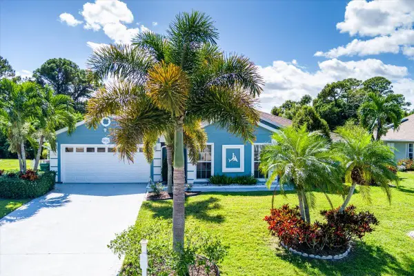 6876 Bronte Circle, Port St Lucie, FL 34952