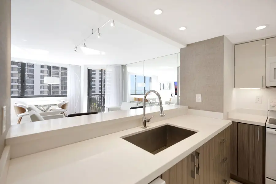 540 Brickell Key Drive #919, Miami, FL 33131 - #3