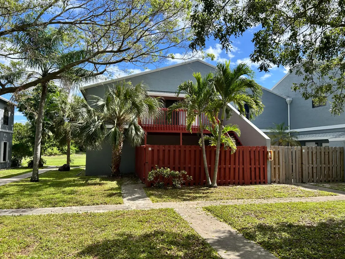 23 Crossings Circle #E, Boynton Beach, FL 33435 - #1