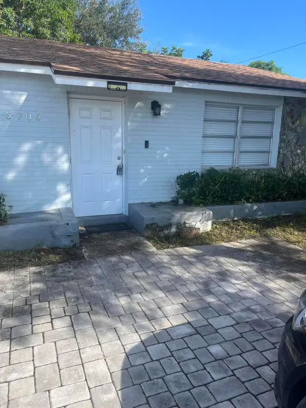 5706 Candlewood Street, Mangonia Park, FL 33407