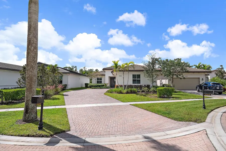 10616 Starling Way, West Palm Beach, FL 33412 - #3