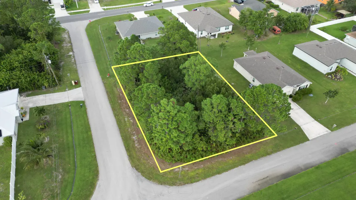 1281 SW Kapok Avenue, Port Saint Lucie, FL 34953 - #1