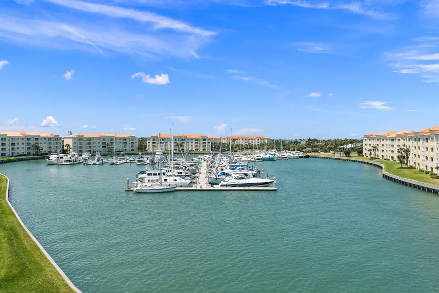 17 Harbour Isle Drive W #Ph03, Hutchinson Island, FL 34949 - #2