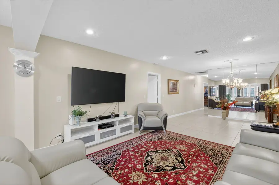 1141 Violet Terrace #202, Delray Beach, FL 33445 - #3