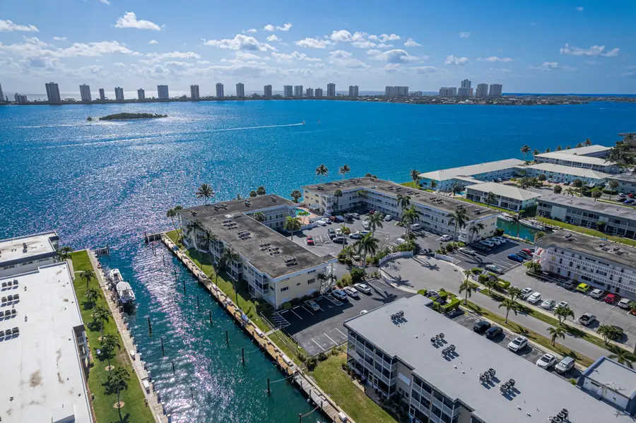 101 Doolen Court #201, North Palm Beach, FL 33408 - #3