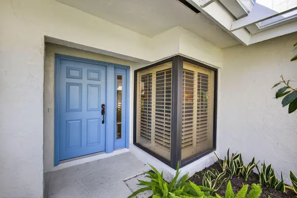 3644 Freshwater Drive, Jupiter, FL 33477