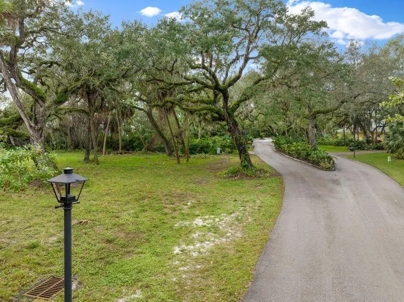 2545 Riverview Court, Vero Beach, FL 32963 - #2