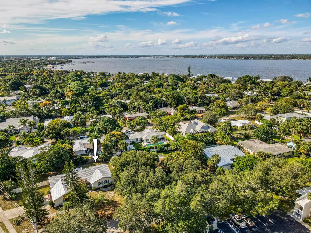 296 SE Wentworth Drive, Stuart, FL 34996 - #1