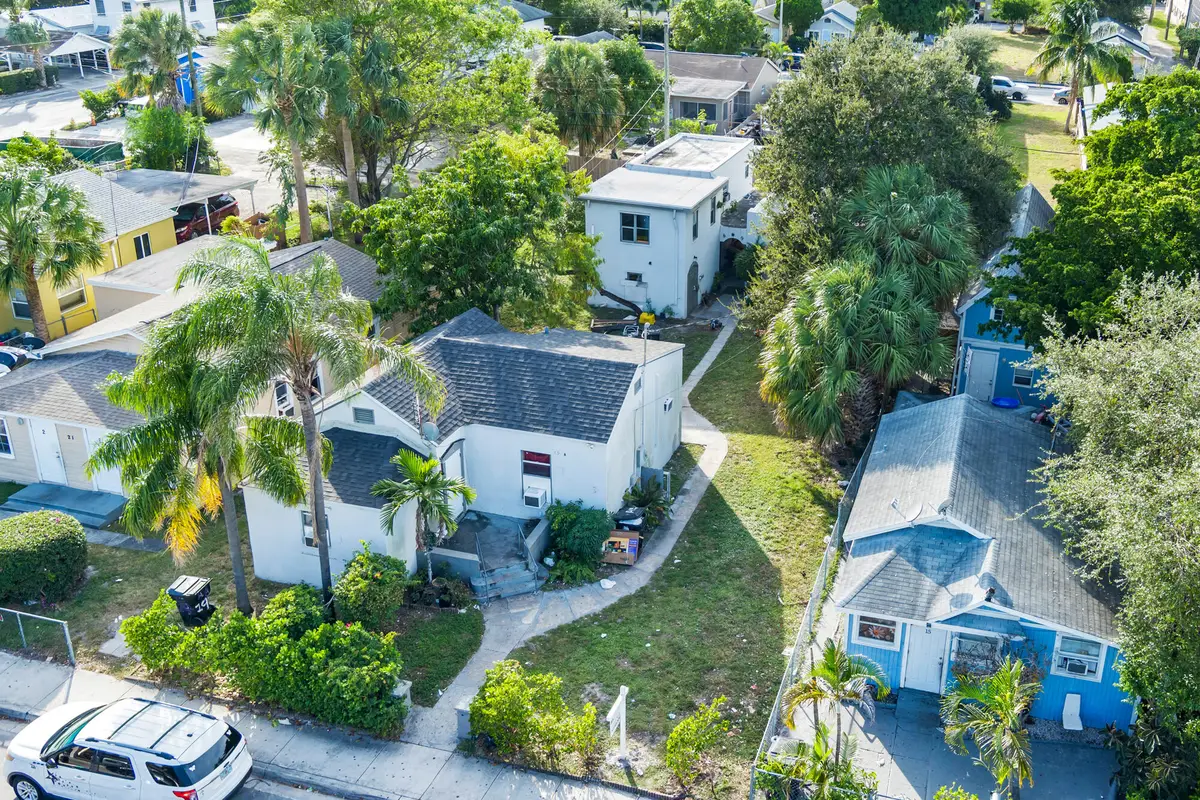 19 S E Street, Lake Worth Beach, FL 33460 - #1