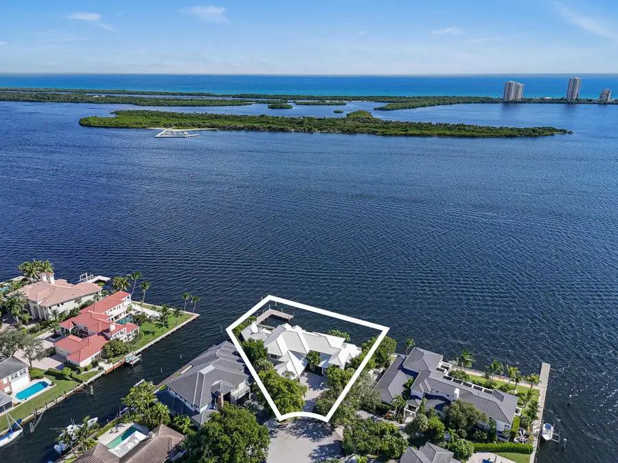 101 Bowsprit Drive, North Palm Beach, FL 33408 - #2