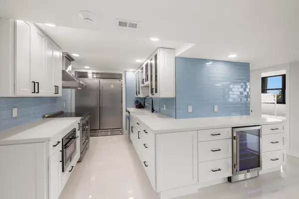 5600 N Flagler Drive #207, West Palm Beach, FL 33407