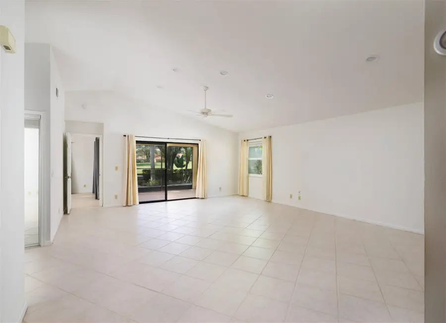48 Ironwood Way N, Palm Beach Gardens, FL 33418 - #3