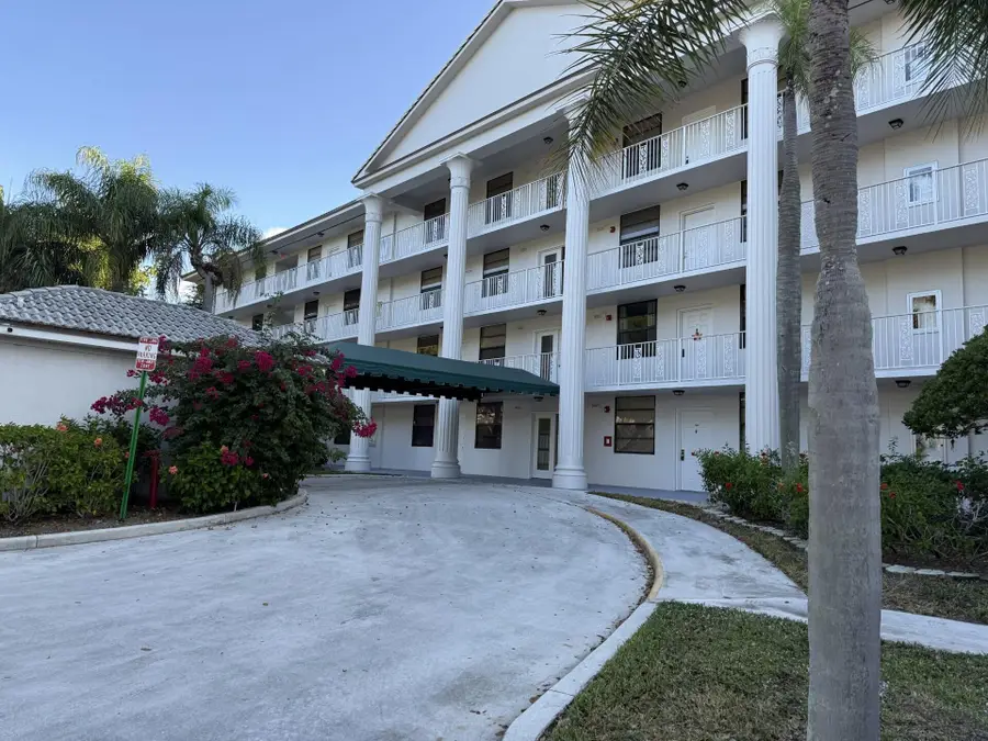 3710 Whitehall Drive #401, West Palm Beach, FL 33401 - #2