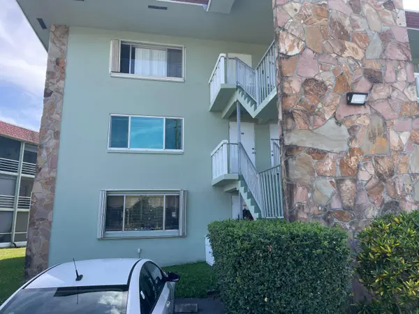 3300 Springdale Boulevard #201, Palm Springs, FL 33461