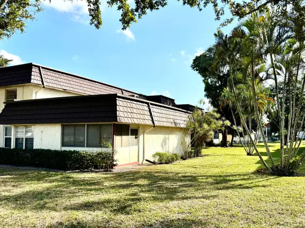 12004 Poinciana Boulevard #108, Royal Palm Beach, FL 33411