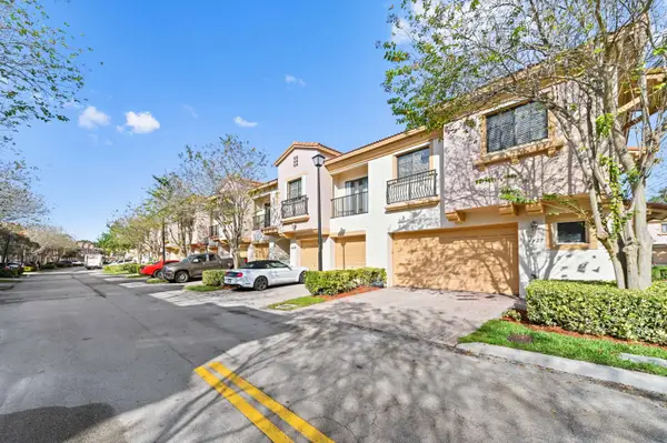 4727 Preserve Street, Coconut Creek, FL 33073