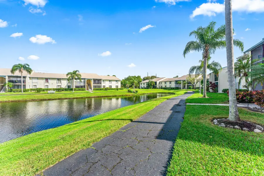 1117 Green Pine Boulevard #D2, West Palm Beach, FL 33409 - #2