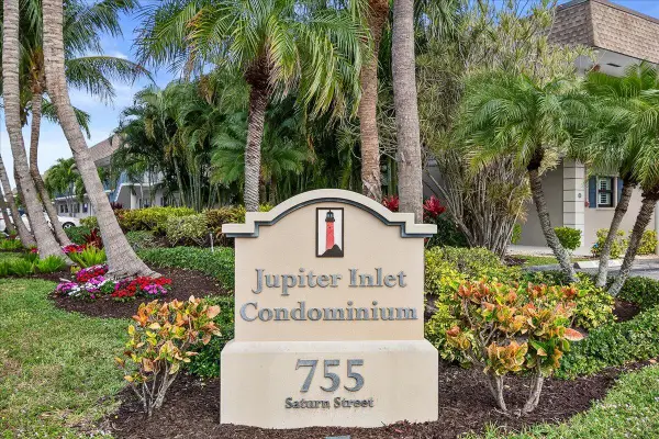 755 Saturn Street #H101, Jupiter, FL 33477