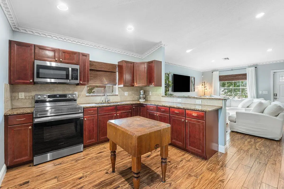 5418 Club Circle, Haverhill, FL 33415 - #1