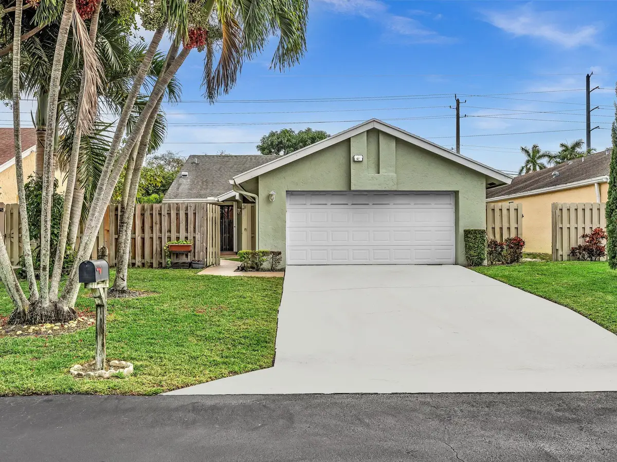 1045 NW 18th Avenue, Delray Beach, FL 33445 - #1