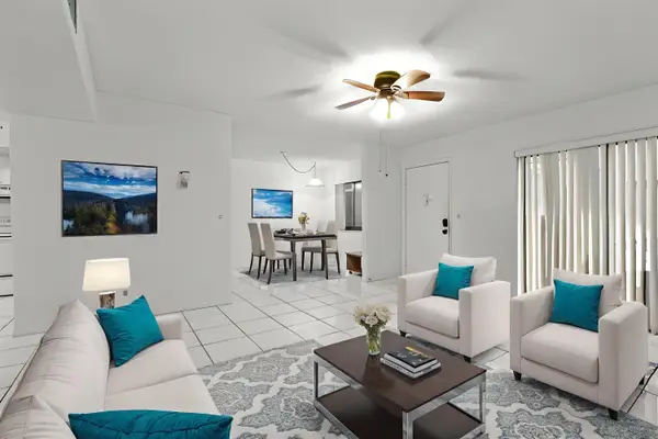5280 Las Verdes Circle #219, Delray Beach, FL 33484