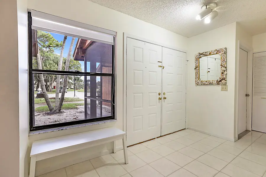 6186 Brandon Street, Palm Beach Gardens, FL 33418 - #3
