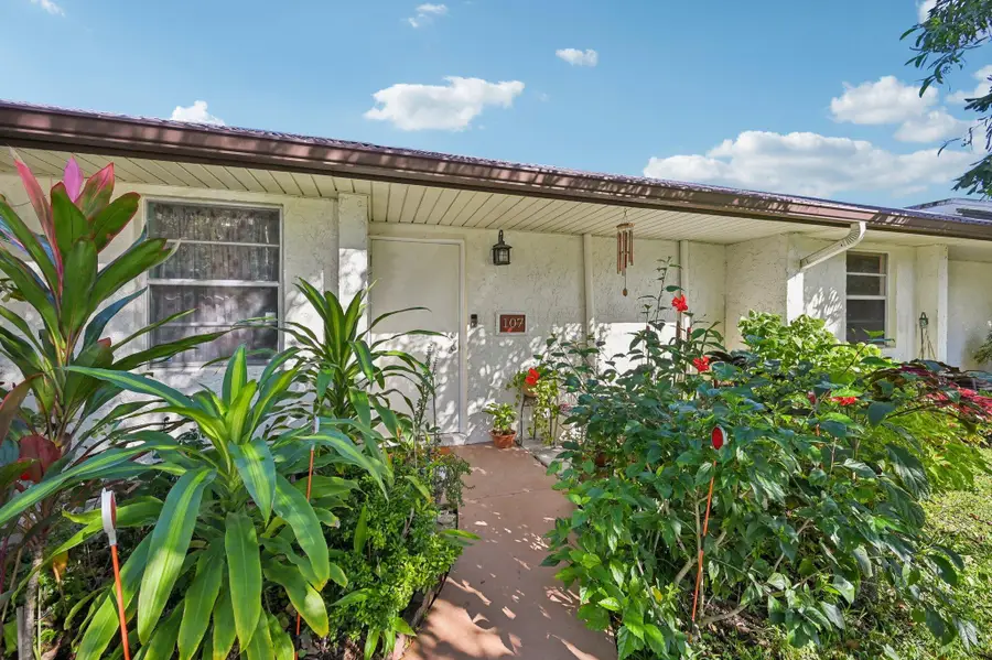 107 Lake Olive Drive, West Palm Beach, FL 33411 - #2
