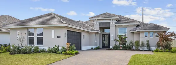5745 Bent Pine Square, Vero Beach, FL 32967