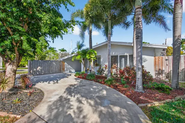 3792 NE 19th Avenue, Oakland Park, FL 33308