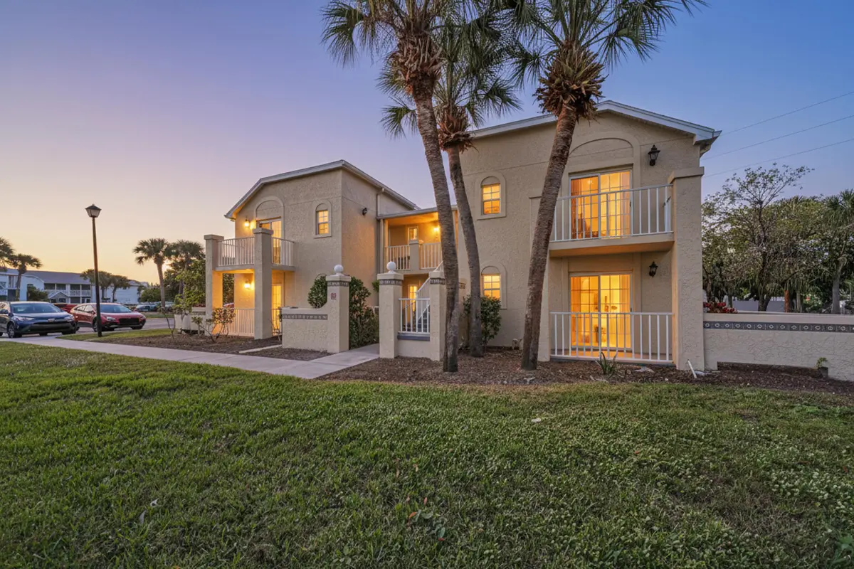1679 SE Green Acres Circle #Mm 102, Port Saint Lucie, FL 34952 - #1