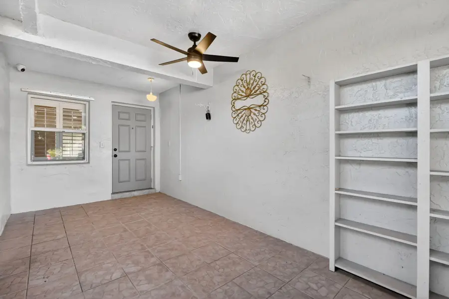 5926 N Los Alamos Lane, Delray Beach, FL 33484 - #3
