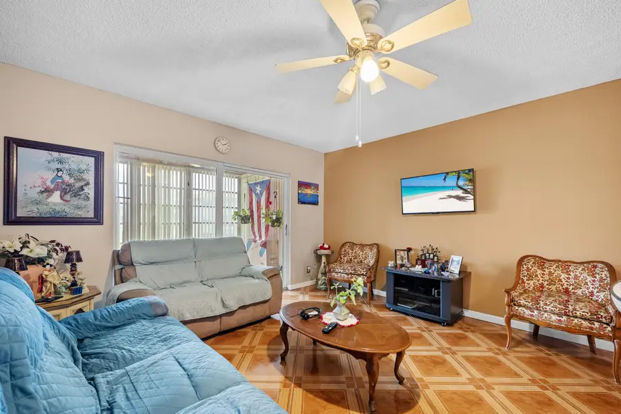 3405 NW 48 Avenue #J514, Lauderdale Lakes, FL 33319 - #2