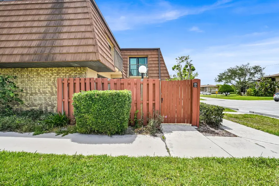 1458 N Lawnwood Circle #26d, Fort Pierce, FL 34950 - #2